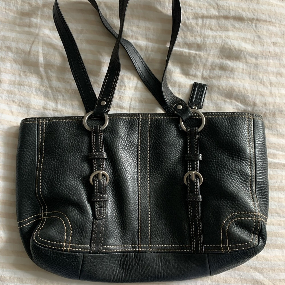 Coach Chelsea Tote – Black Pebbled Leather